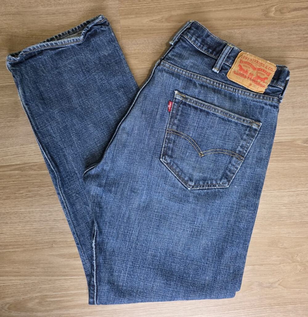 Levi's 501 Original Button Fly Jeans Men's 38x30 Blue Straight Leg Distressed